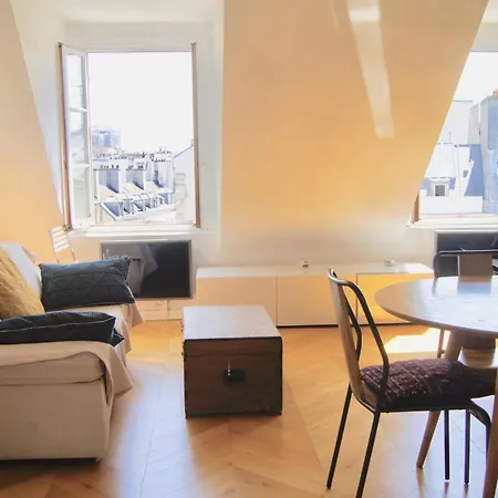 Beautiful Apt With Mezzanine * Parijs